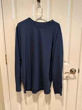 The North Face Long-Sleeve Crewneck Shirt - Navy Blue